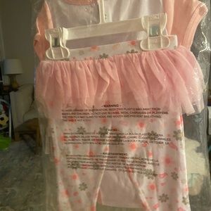 6-9 months cowboys outfit for baby girl.